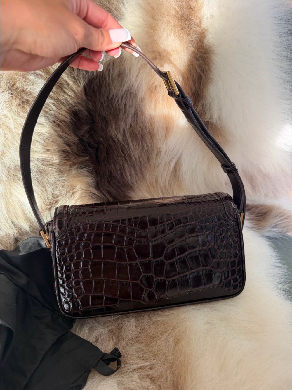 Tom Ford Brown Croc-Embossed Leather Shoulder Bag with Gold Hardware - Picture 8 of 9